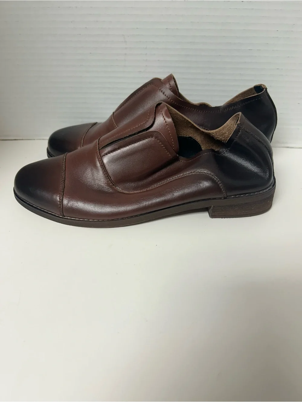 Handmade Leather Ombre Cap Toe Laceless Oxfords / Loafers | Fits US W 8 - 8.5